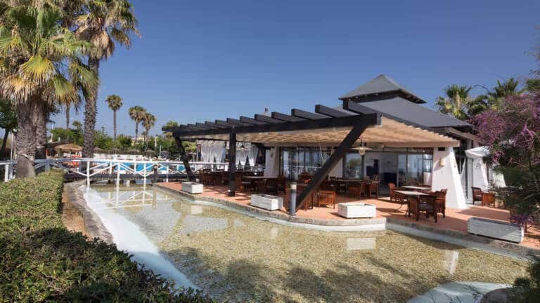 beach-club-laguna
